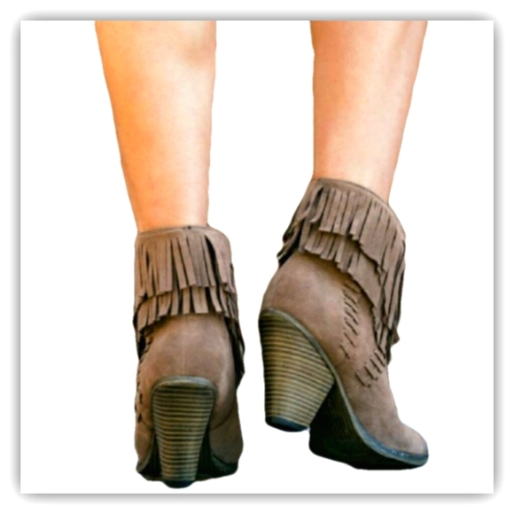 TAUPE SUEDE BOOTS - Picture 6 of 7